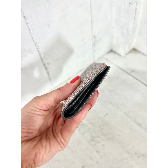 Jimmy Choo Myah Ballet Pink Lizard Print Leather Bi-fold Wallet With Jc Logo - Picture 11 of 11